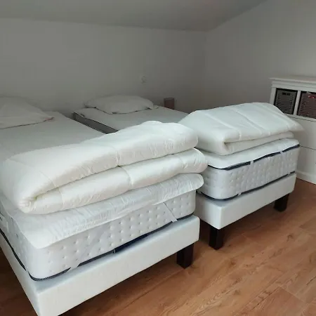 펜션 Maison Familiale Avec Piscine 800 M De Luzeronde *